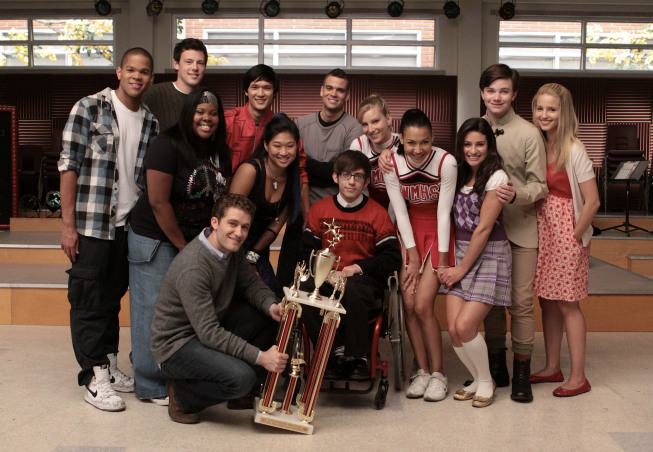 Glee 1    -  3
